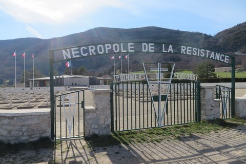 Nécropole construite sous l'impulsion de l'association nationale des pionniers et combattants volontaires du Vercors