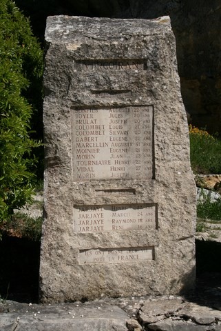 Monument aux morts de Vercoiran Guerre 14-18 et 39-45