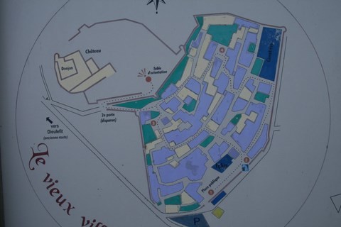 Plan du parcours et illustration du Vieux Village de Condorcet