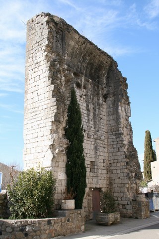 Tour de l'Esparra du XIIIème siècle