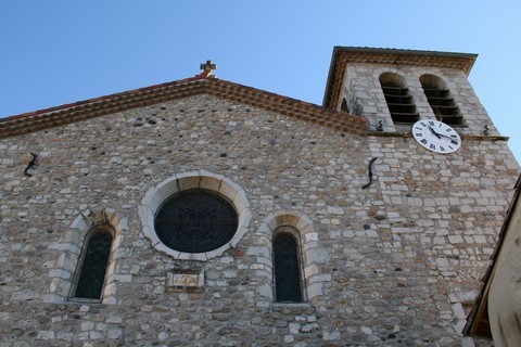 Eglise Sainte-Marie reconstruite entièrement en 1691 par les villageois