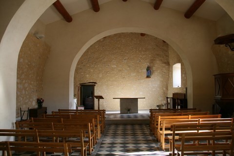 Vue générale de l'intérieur de l'église